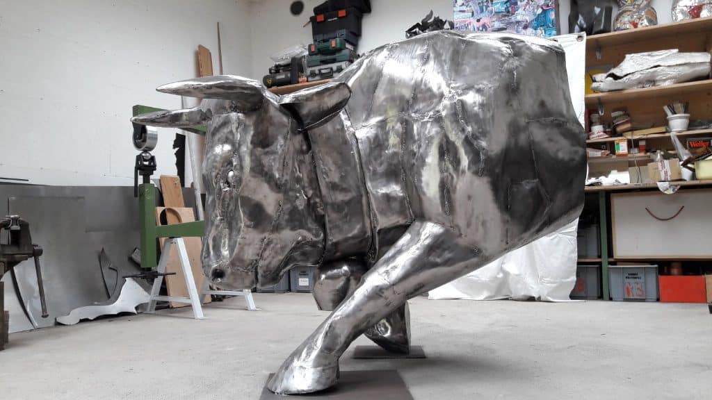 Sculpture Valais 3e Âge de Fer Reine d’Hérens Sculpture Valais 3e Âge de Fer Reine d'Hérens