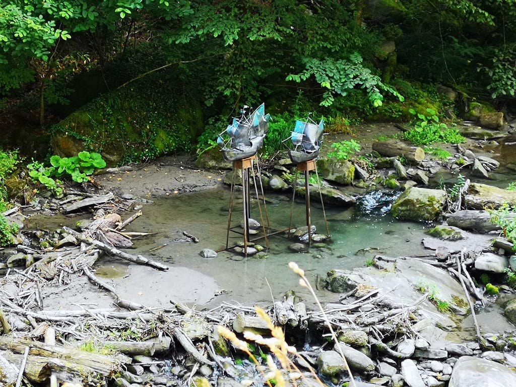 Sculpture Valais 3e Âge de Fer Christophe Colomb La Santa Maria, la Pinta et la Nina "c'est encore loin l'Amérique?"