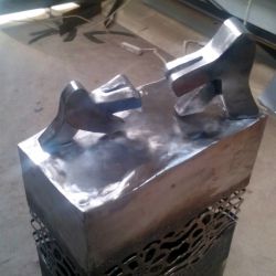 Sculpture Valais - 3e Âge de Fer - Catégorie : Fer - Titre : Couple - Gros Plan