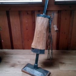 Sculpture Valais - 3e Âge de Fer - Catégorie : Fer et Bois - Titre : Aspirateur