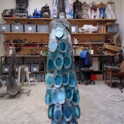 Sculpture Valais - 3e Âge de Fer - Catégorie : Fer et Verre - Titre : Paon - Le paon montre fièrement son dos