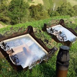 Sculpture Valais - 3e Âge de Fer - Catégorie : Fer - Titre : Lucarne en duo sur un toit