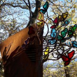 Ailes et fer, ombre et lumières